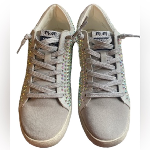 Miracle Miles Mi.iM Joann Lace up Rhinestone Suede Star Sneaker, Shoes - Size 6 - Picture 11 of 15